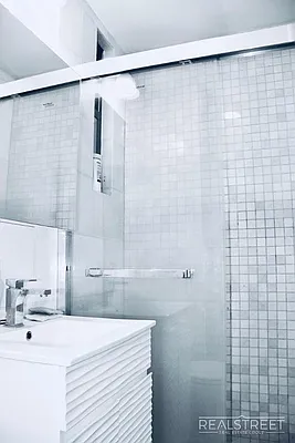 Rented by Real Street Inc | media 6