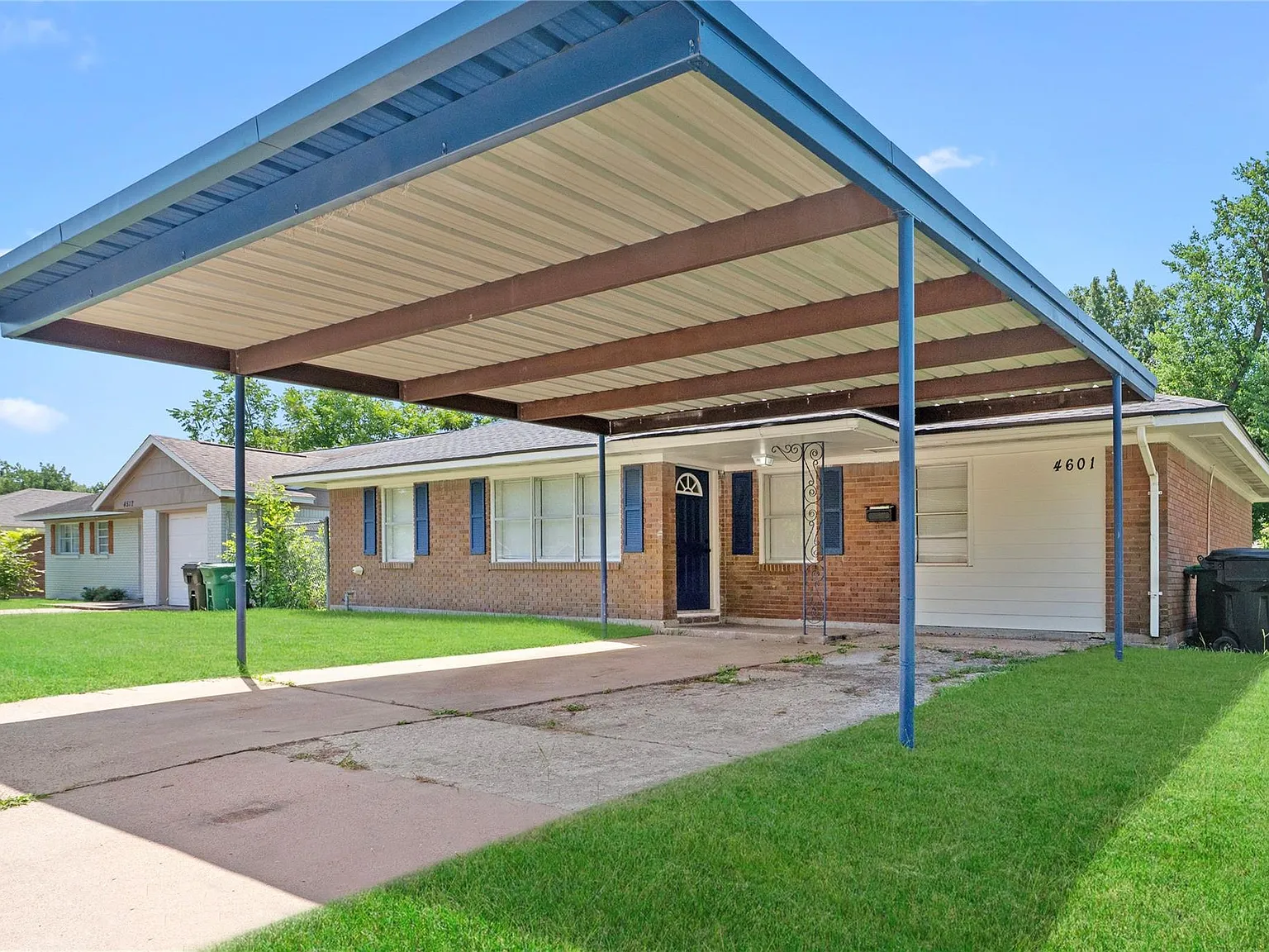 4 bed, 2.0 bath, 1531 sqft, $2,050 — Photo 3