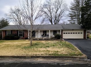1504 Frances St SW, Lawrenceburg, TN 38464
