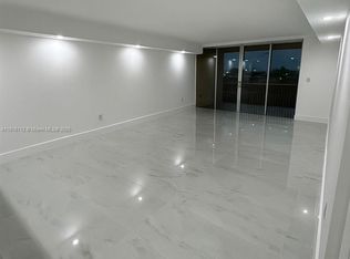 1750 NE 191st St APT 426-4, Miami, FL 33179