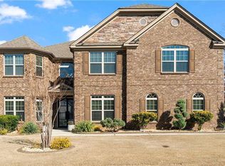 5669 Casa Blanca Ln, Atlanta, GA 30331