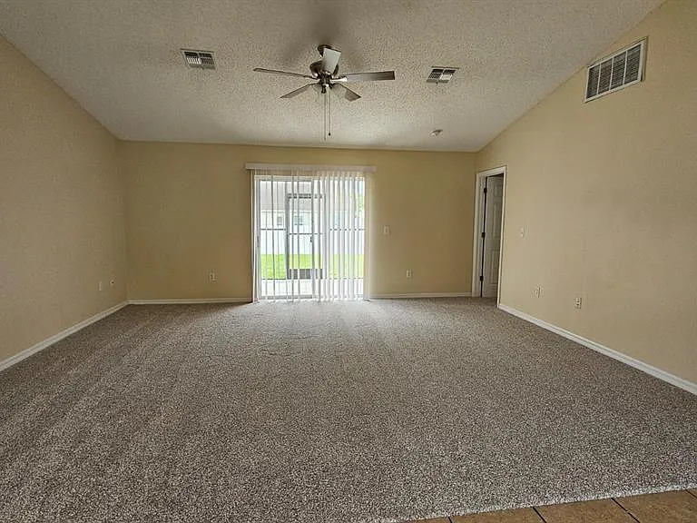 10368 Lansfield St — Photo 2