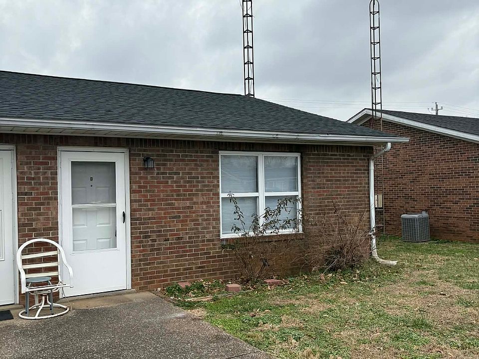 1st image of 1301 Kenilwood Way #D