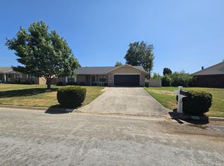 713 S Biscay Ln, Rogers, AR 72758