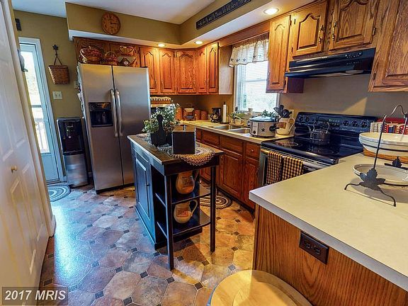 4th image of 2311 Wardensville Grn