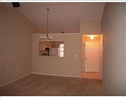 4th image of 2870 King Oak Cir