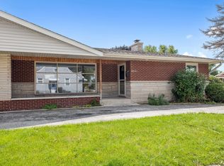 1824 Highland Ave APT A, Crest Hill, IL 60403