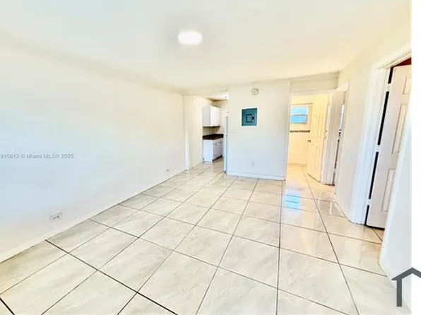 2571 NW 13th Ct, Fort Lauderdale, FL 33311