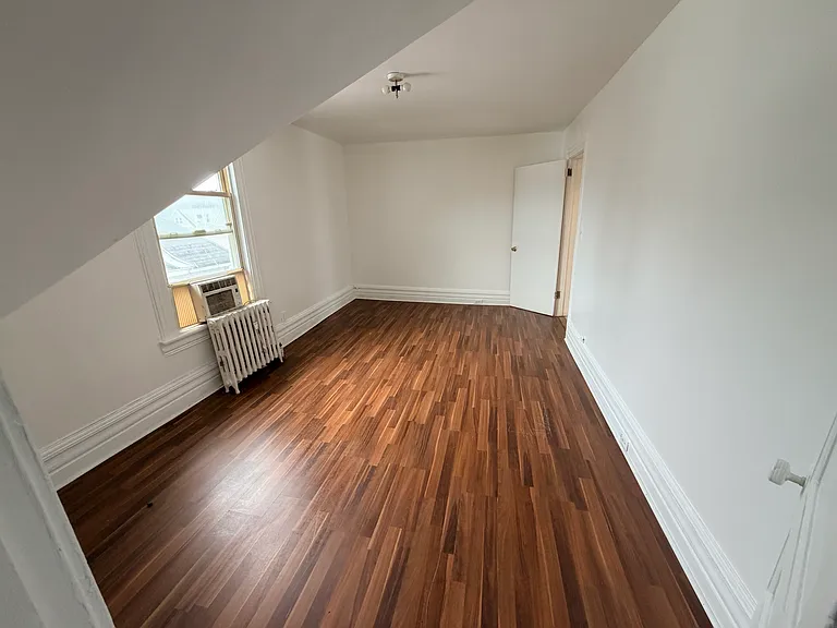 269 Rich Ave #3 — Photo 2