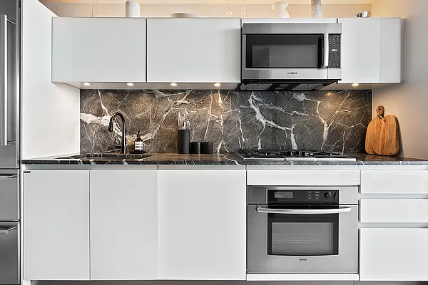 Rented by Compass | media 9