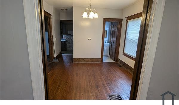 1st image of 581 Grand Ave Unit 1