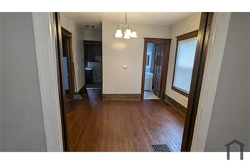581 Grand Ave #1 Photo 1