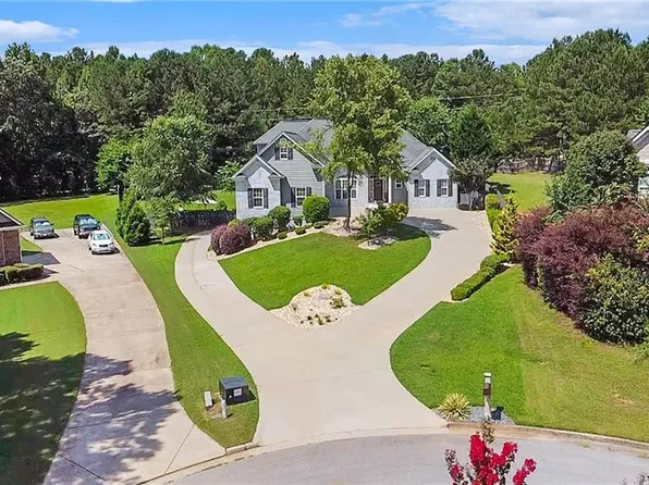 10 Roy Cir, Dallas, GA 30157