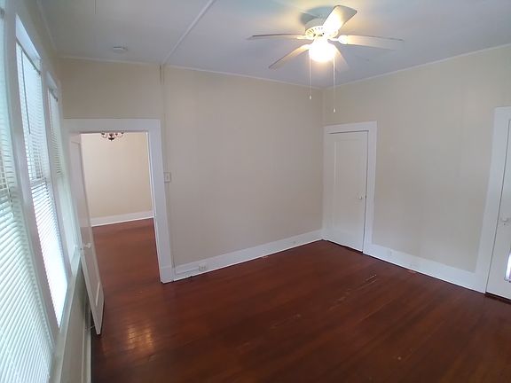 5th image of 419 Queen Anne Ct APT 1