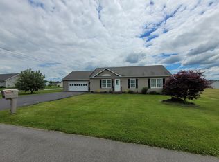 4 Fieldstone Dr, Waterville, ME 04901