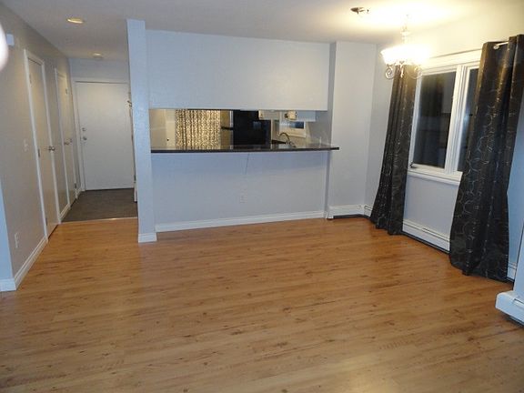 5th image of 1313 28th Ave