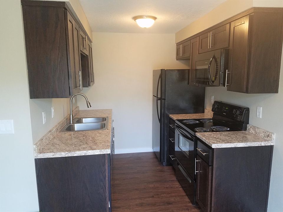 1st image of 505 Mary Neal Ln