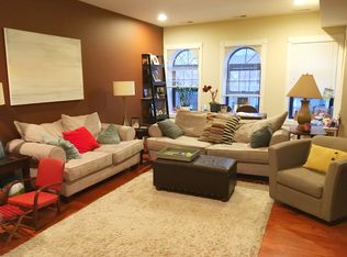 6300 N Rockwell St APT B1, Chicago, IL 60659