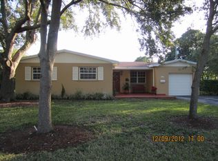 8220 SW 163rd St, Palmetto Bay, FL 33157