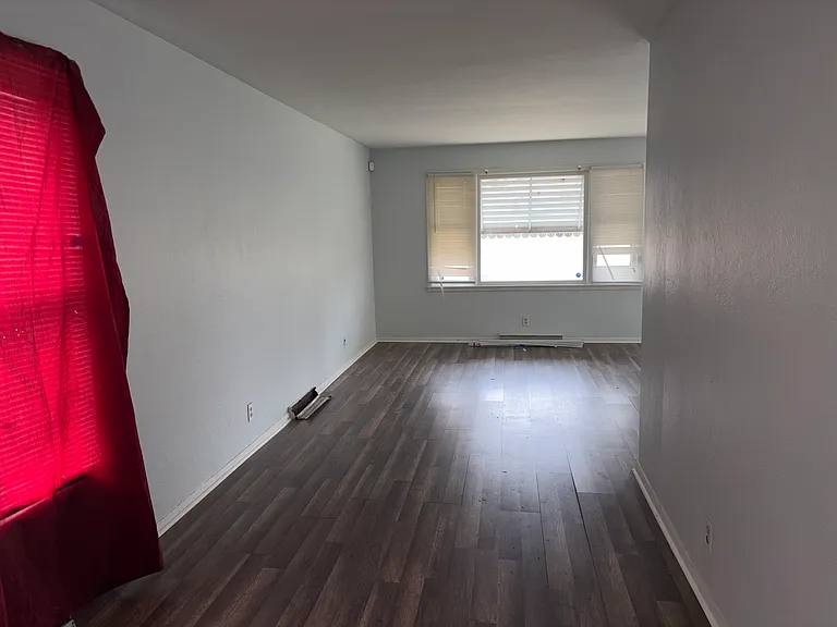 1513 S Livingston St — Photo 10