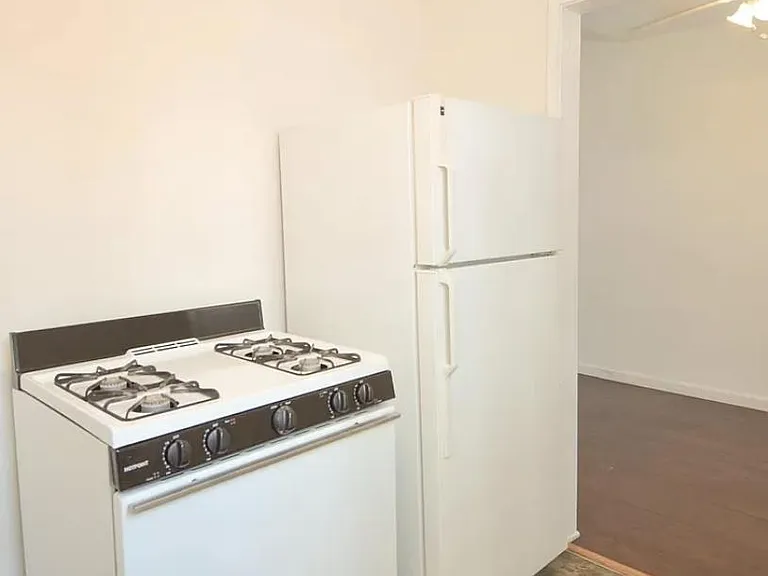 3823 Los Feliz Blvd #9 — Photo 10