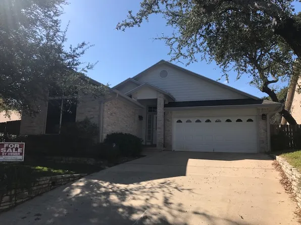 221 Los Cedros Loop, Kerrville, TX 78028