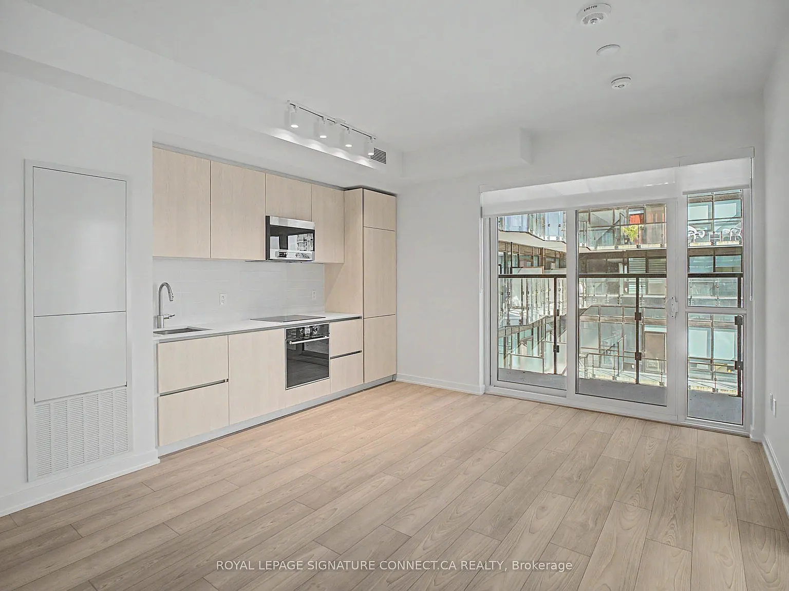 Untitled Condos — Photo 4