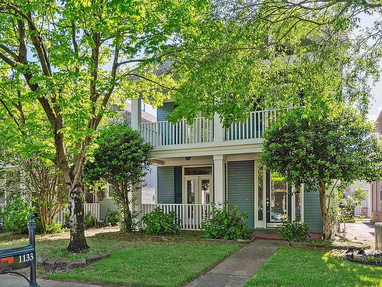 1133 Island Pl E — Photo 1