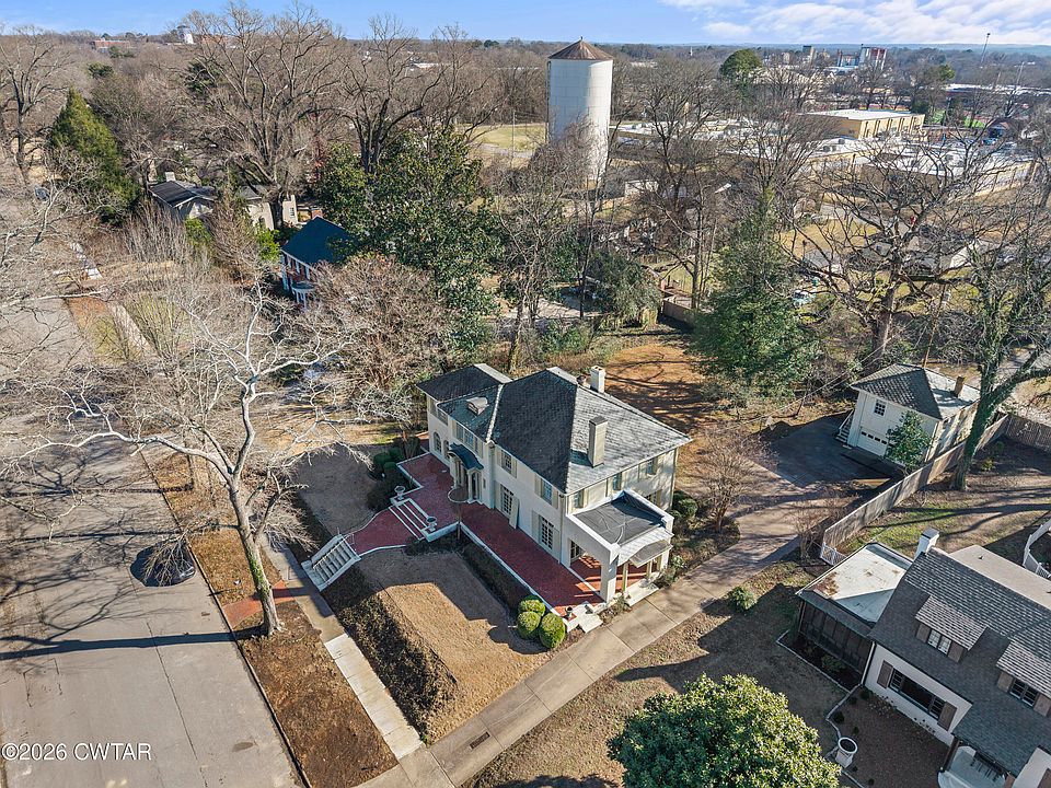 29th image of 3 Northwood Ave