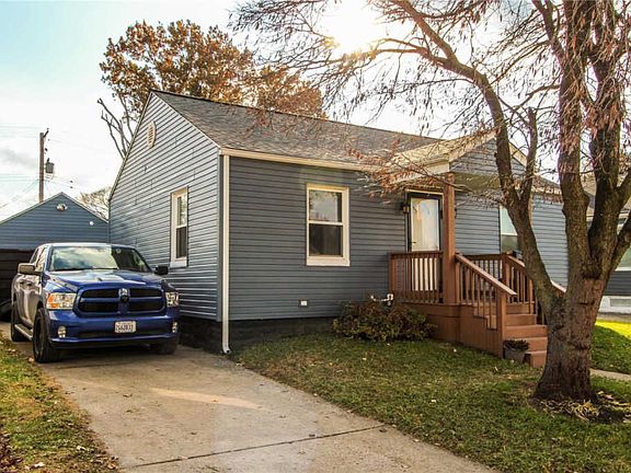 3rd image of 2632 E 28th St