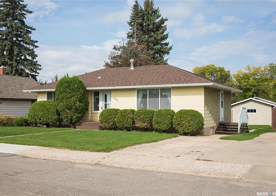 1st image of 406 26th St E