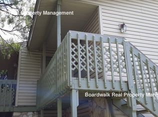5823 Shadow Gln APT 4, San Antonio, TX 78240