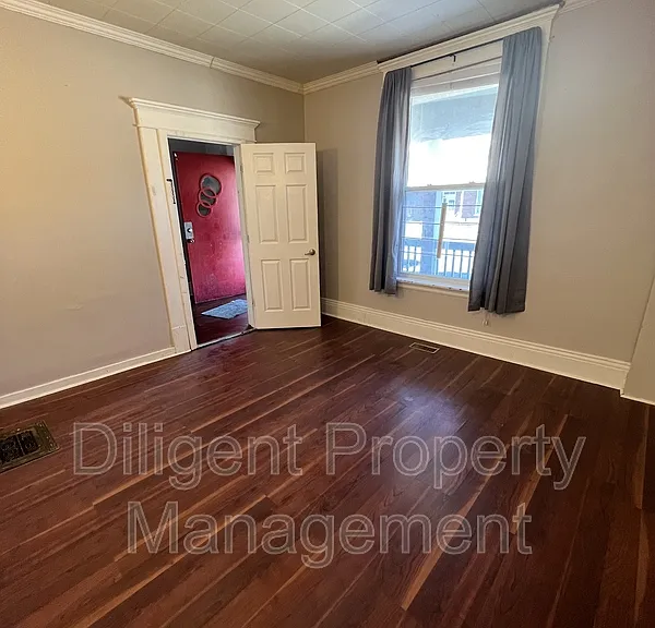 265 Sherbrooke St — Photo 3