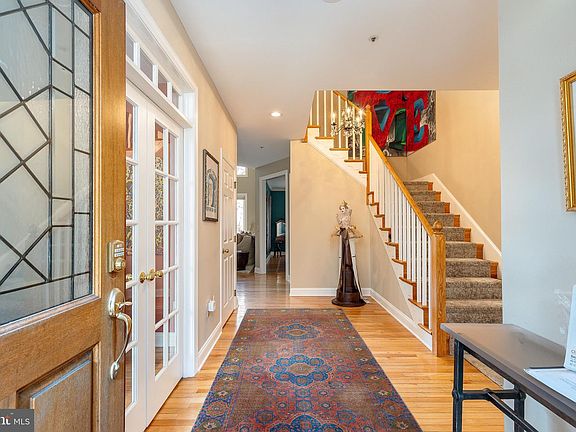 5th image of 1120 Grandview Ter