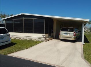 537 Walnut Cir, Venice, FL 34285