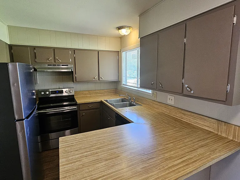 5150 Dawn Dr — Photo 5