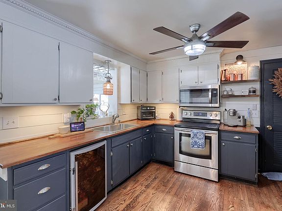 5th image of 414 Haverhill Rd