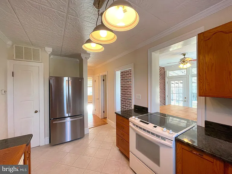 4085 Hallowing Point Rd — Photo 11