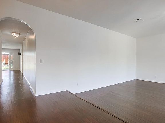 5th image of 13173 Avenida Del General