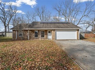 2749 Jessica Pl, Fayetteville, AR 72701