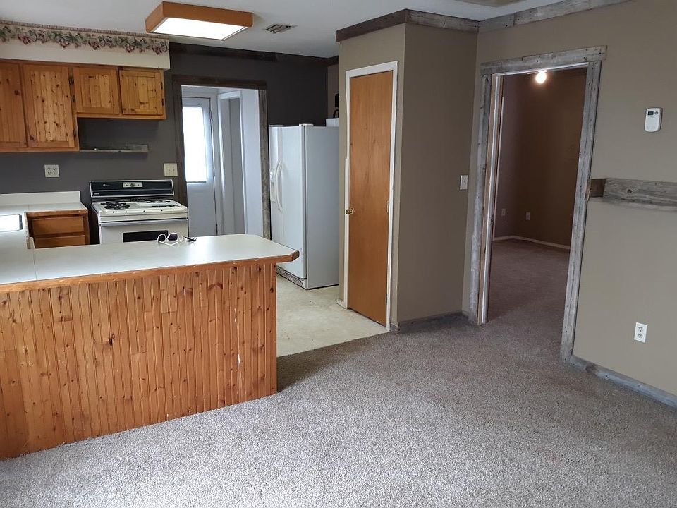 2nd image of 501 10th Ave