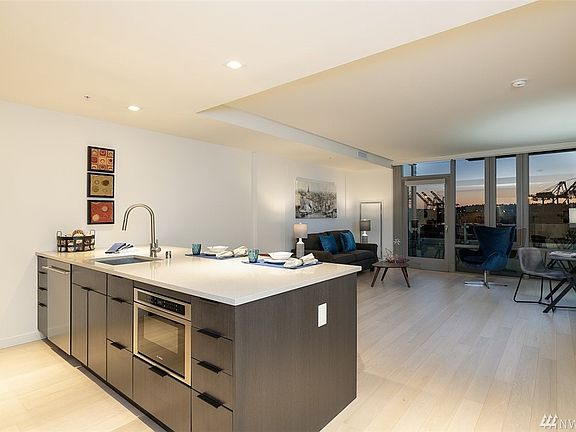 5th image of 590 1st Ave S #504