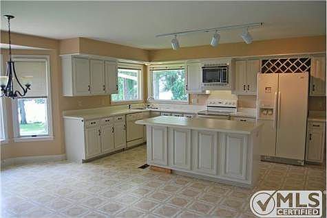 5th image of 660 Northridge Dr