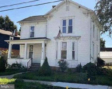 436 Oak St, Indiana, PA, 15701