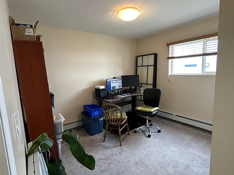 1021 Ross St — Photo 8