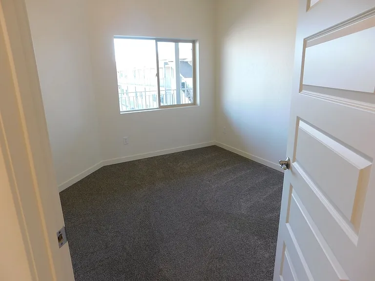 662 Brookwillow Dr — Photo 8