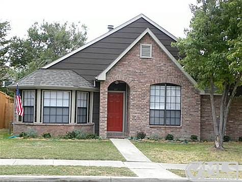 1st image of 617 Lake Bluff Dr