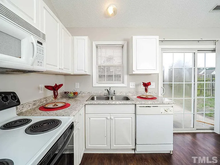 5117 Parkerwood Dr — Photo 13