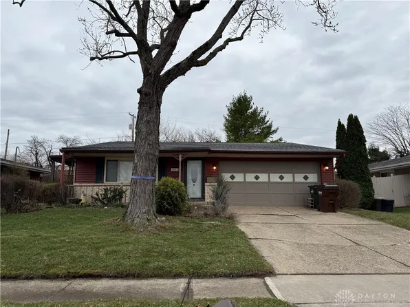 1452 Beaver Creek Ln, Dayton, OH 45429
