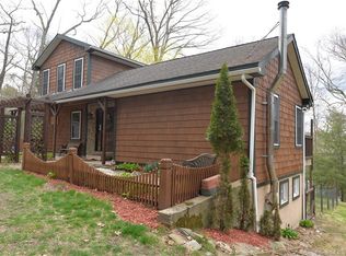 17 Lakeview Trl, Oxford, CT 06478